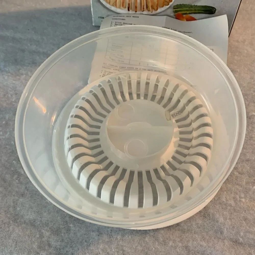 Microwave Chip Maker/With Cover - Picture 4 of 7